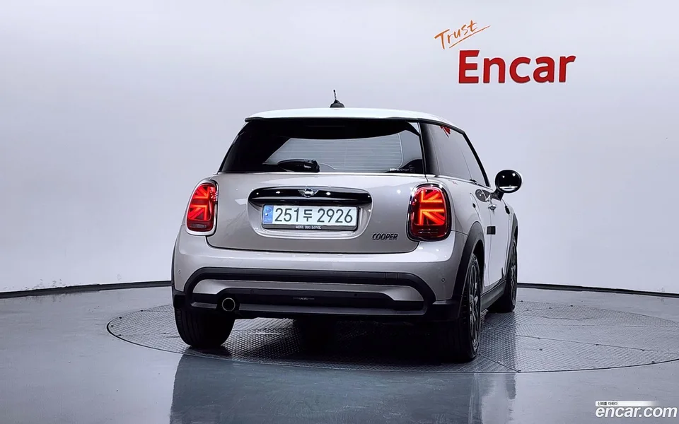 MINI Cooper 2023 — миниатюра 4