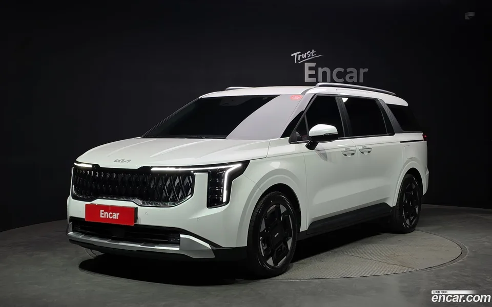 Kia Carnival 9 2025 — фото 1, купить с доставкой в Москву