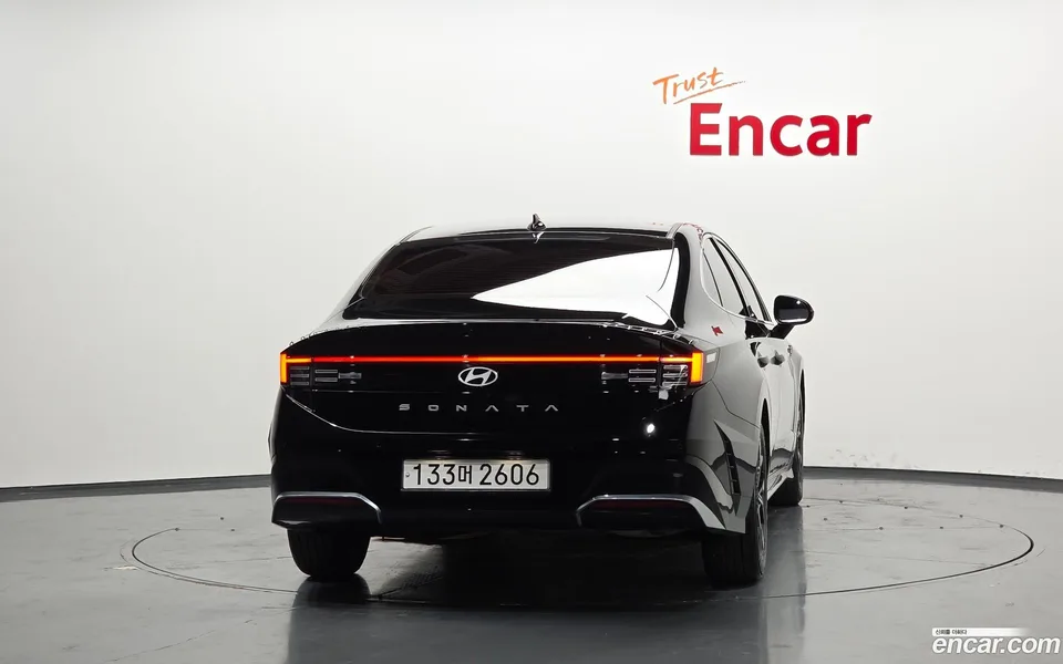 Hyundai Sonata The Edge 2.0 2023 — миниатюра 4