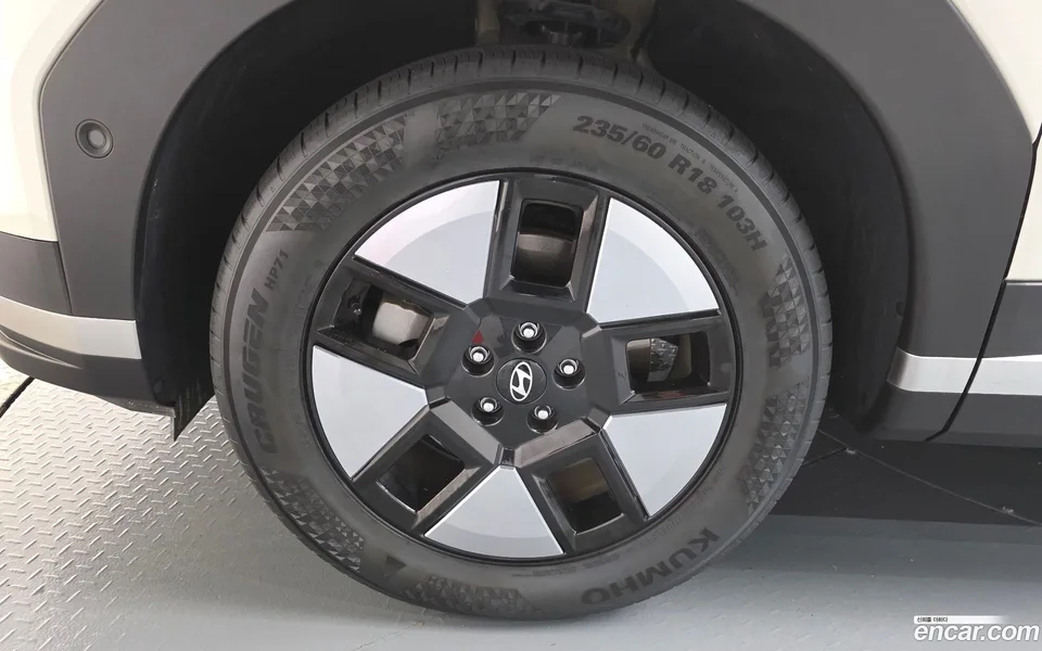 Hyundai SantaFe HEV 1.6 2WD 2023 — миниатюра 5
