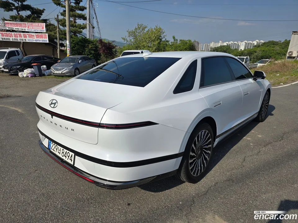 Hyundai Grandeur 3.5 2WD 2023 — миниатюра 2