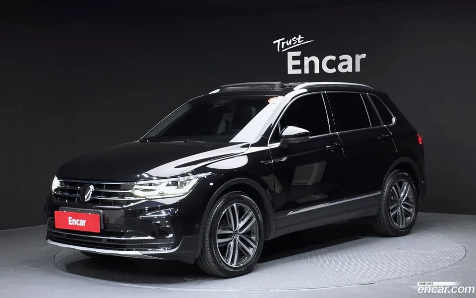 Volkswagen Tiguan 2.0 TDI 2023 — фото 1, купить с доставкой в Москву