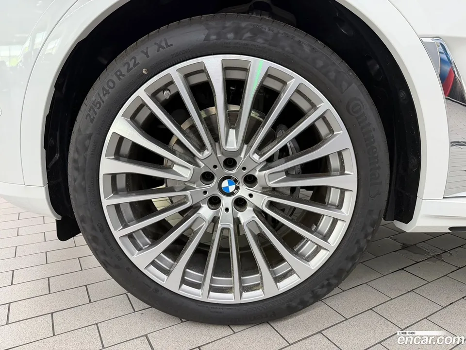 BMW X7 xDrive 40i 6 2025 — миниатюра 5