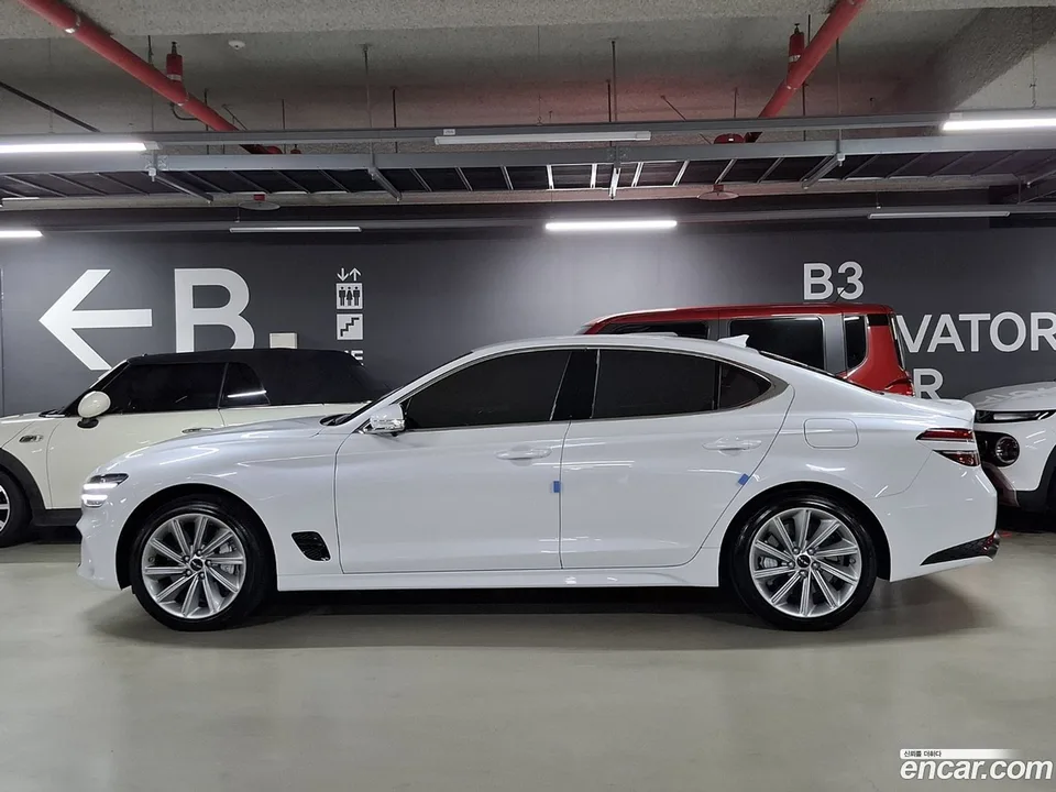 Genesis G70 2.5T 4WD 2025 — миниатюра 5
