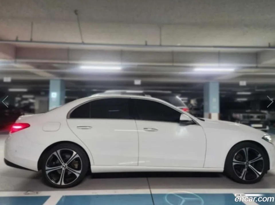 Mercedes-Benz C-Class C300 4MATIC 2023 — миниатюра 4