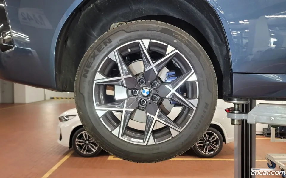 BMW X3 xDrive 20 M 2025 — миниатюра 2