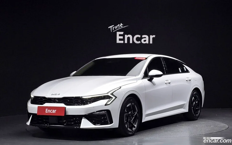 Kia K5 2.0 2025 — фото 1, купить с доставкой в Москву