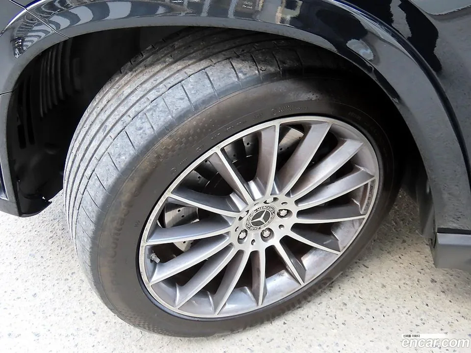 Mercedes-Benz GLE-Class GLE400d 4MATIC 2023 — миниатюра 2