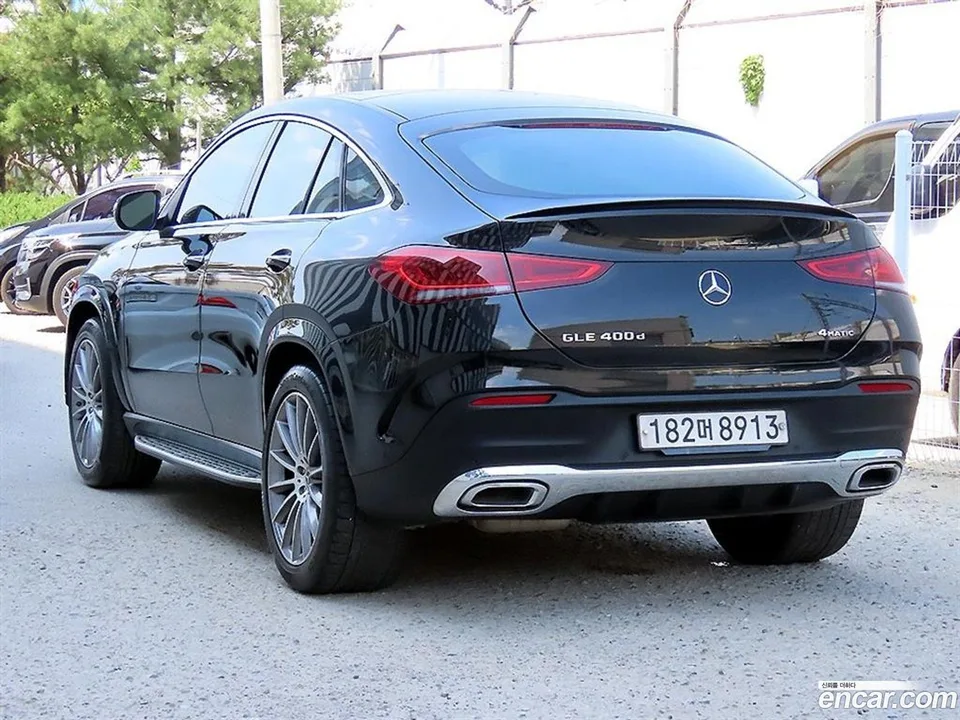 Mercedes-Benz GLE-Class GLE400d 4MATIC 2023 — миниатюра 3