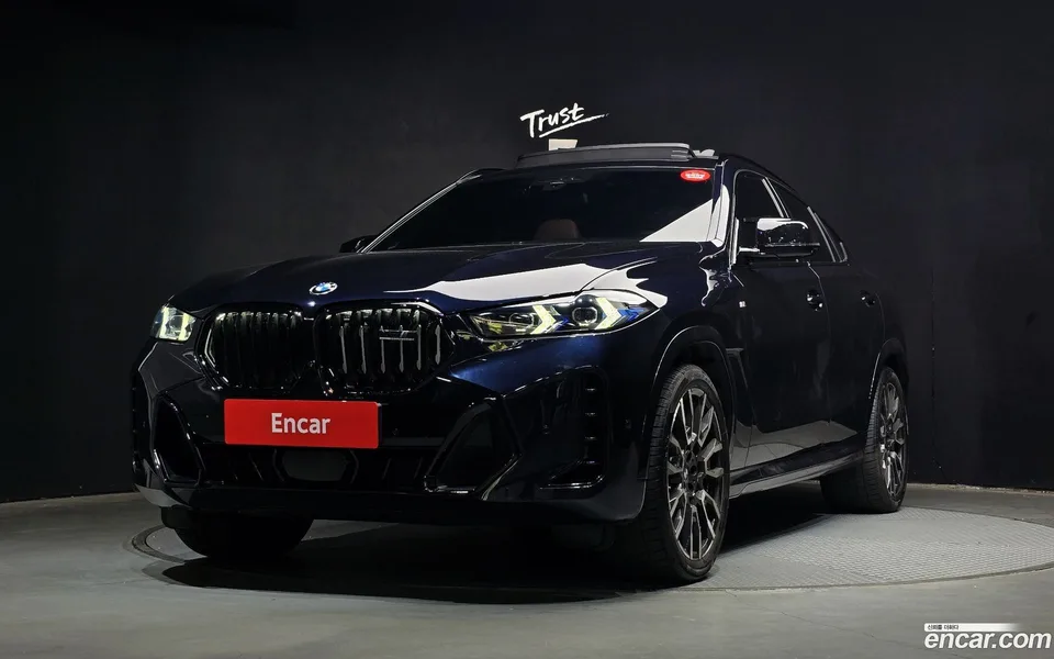BMW X6 xDrive30d M 2024 — фото 1, купить с доставкой в Москву