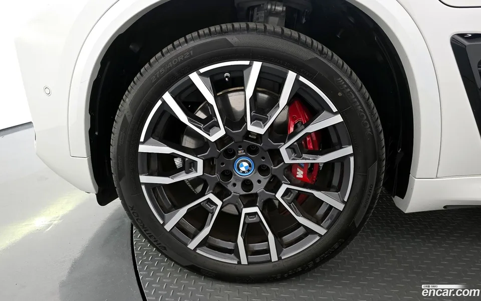 BMW X5 xDrive 50e M 2024 — миниатюра 2