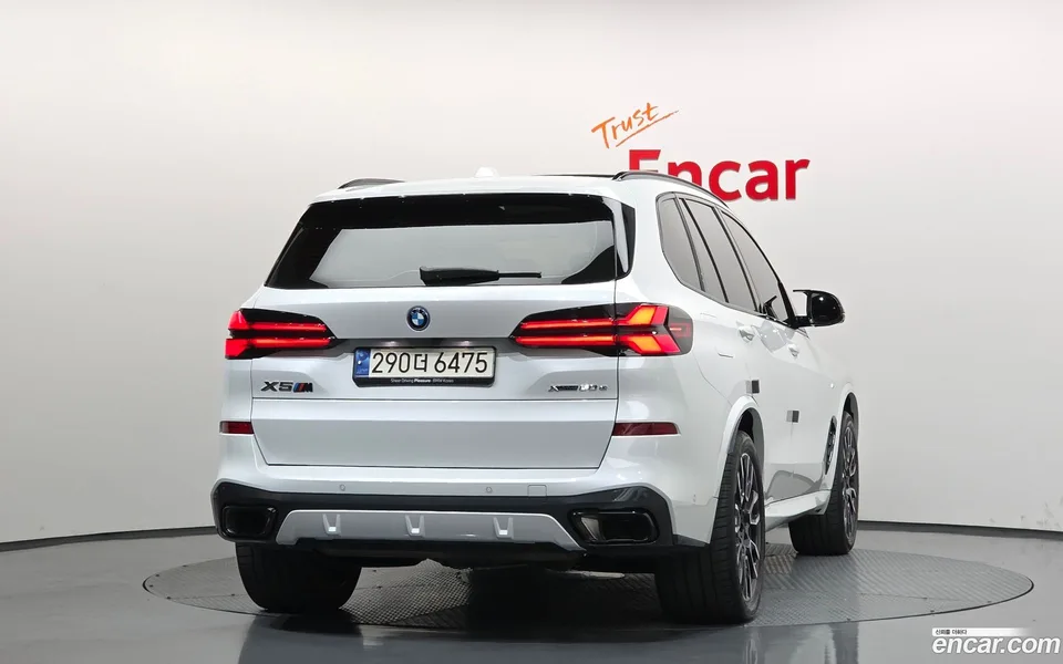 BMW X5 xDrive 50e M 2024 — миниатюра 4