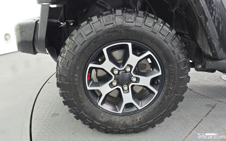Jeep Wrangler 2.0 4 2022 — миниатюра 2