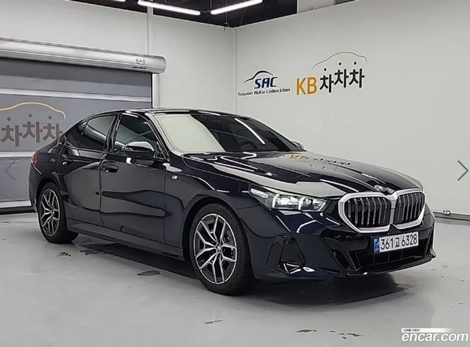 BMW 5 Series 520i M 2024 — миниатюра 4