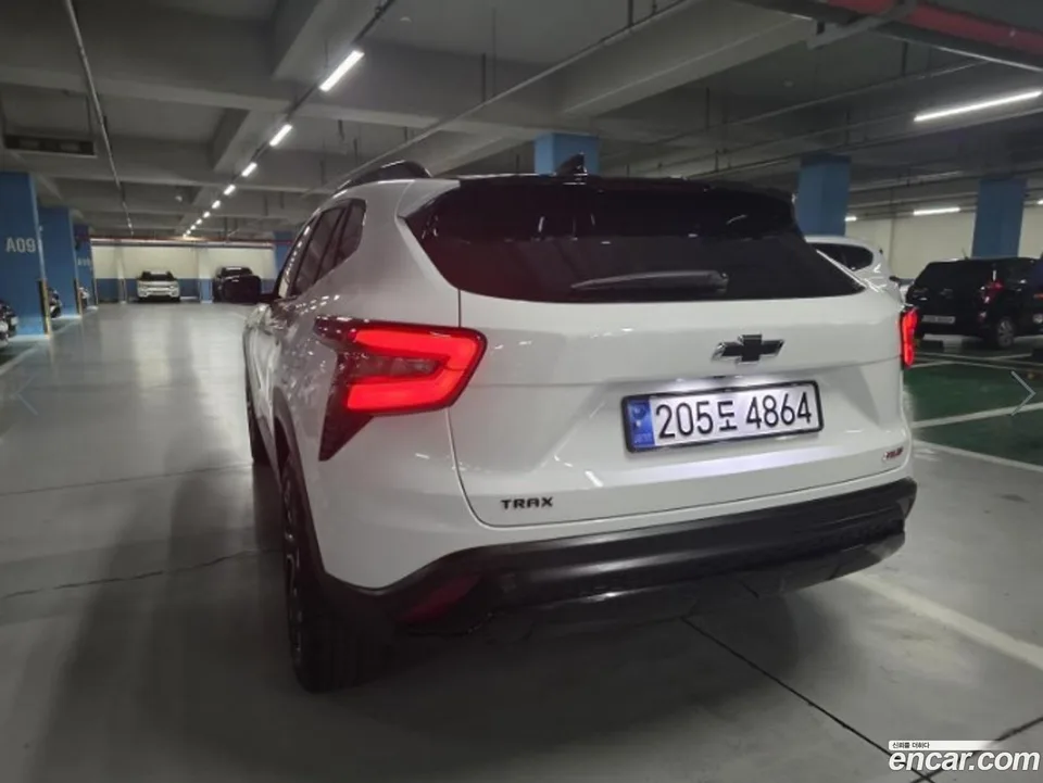 Chevrolet Trax Crossover 1.2 RS 2024 — миниатюра 3