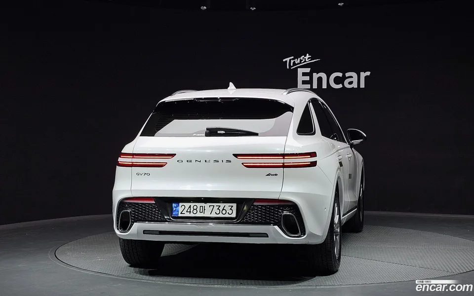 Genesis GV70 2.5T AWD 2023 — миниатюра 4