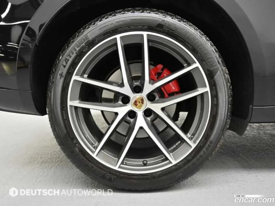 Porsche Macan 2.9 S 2023 — миниатюра 2
