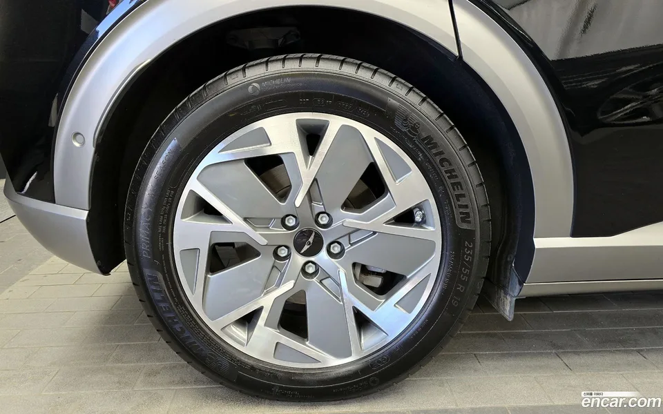Genesis GV60 2022 — миниатюра 2