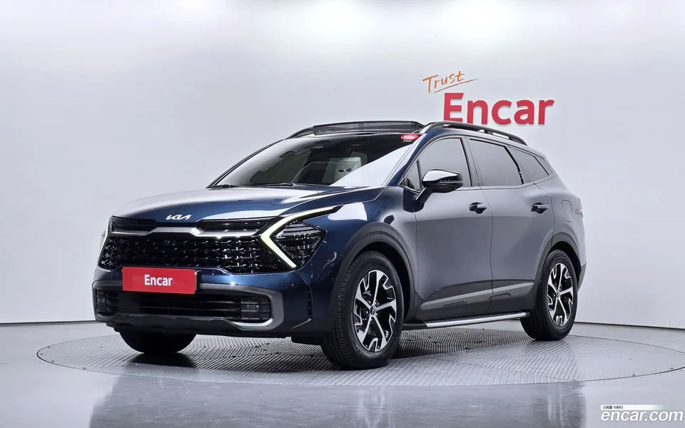 Kia Sportage Hybrid 2WD 2022 — фото 1, купить с доставкой в Москву