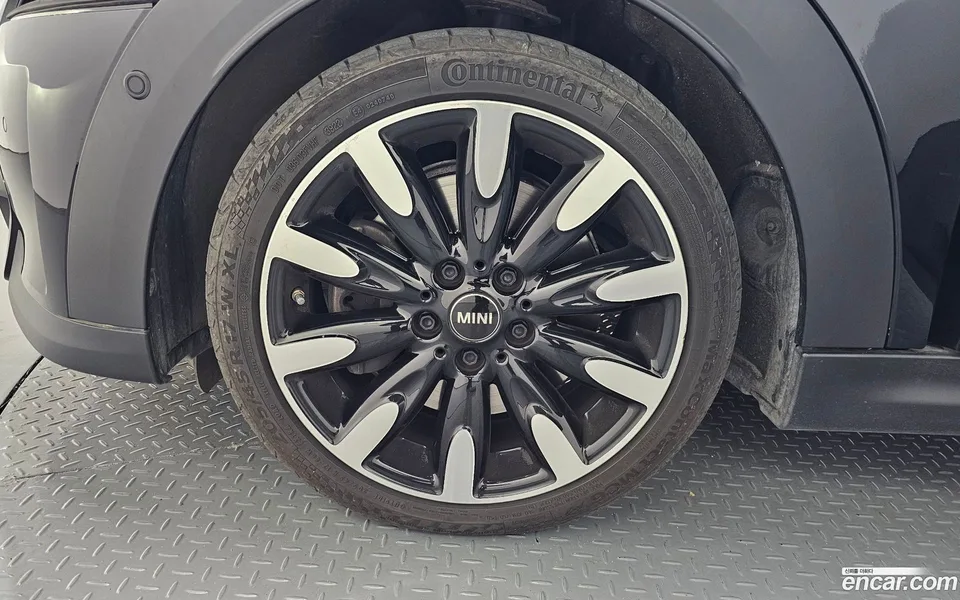 MINI Cooper S 2022 — миниатюра 5