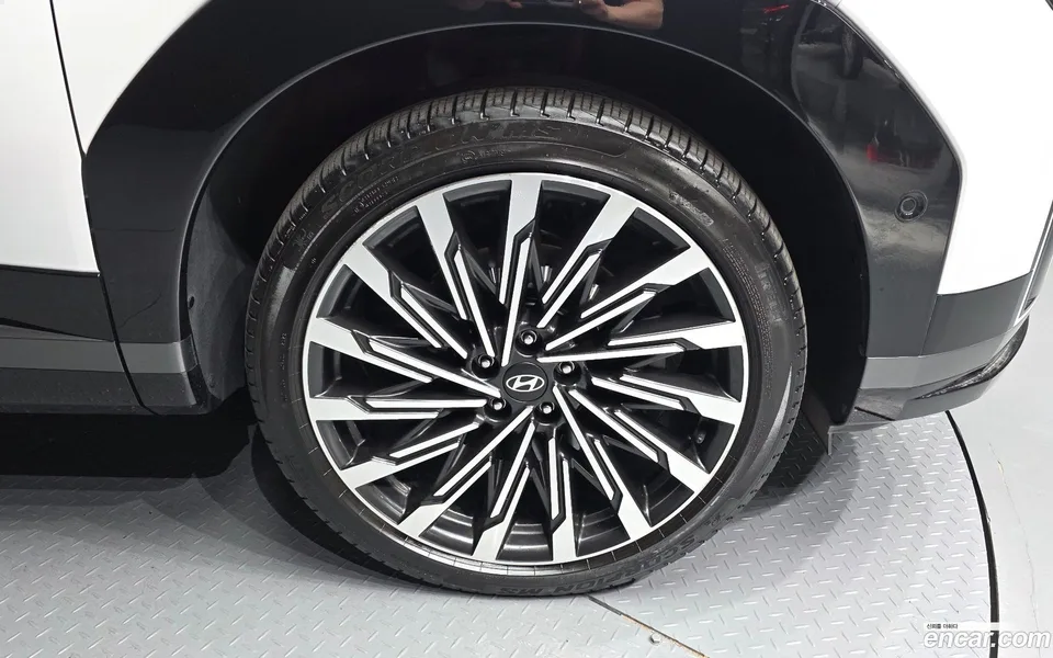 Hyundai SantaFe 2.5T 2WD 2023 — миниатюра 2