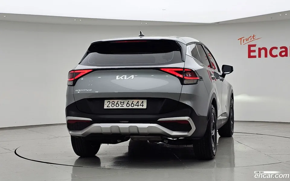 Kia Sportage 2.0 2WD 2024 — миниатюра 4