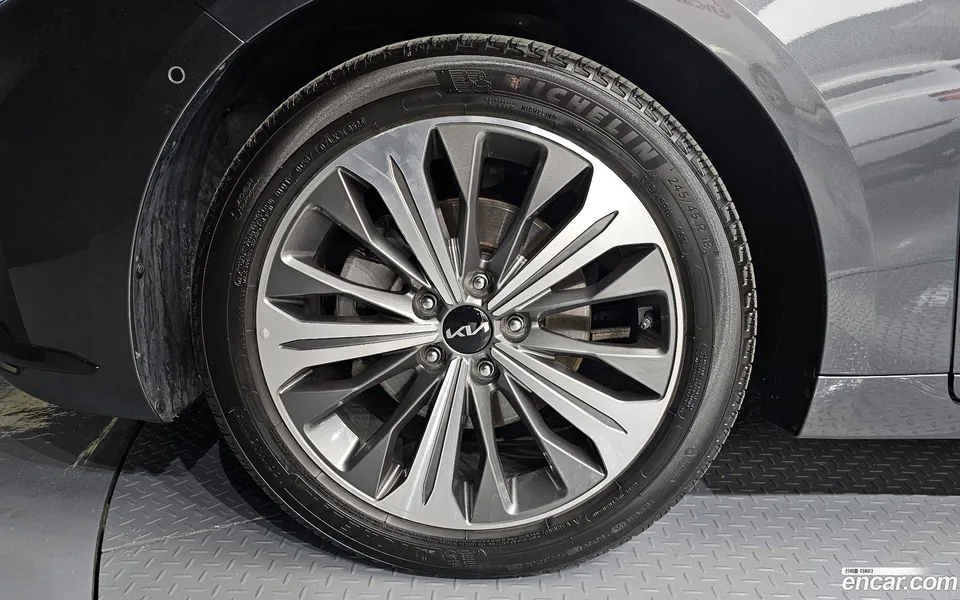 Kia K8 Hybrid 2023 — миниатюра 2
