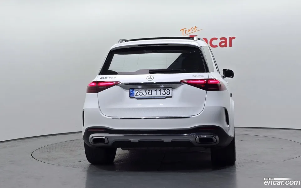 Mercedes-Benz GLE-Class GLE450 4MATIC 2023 — миниатюра 4