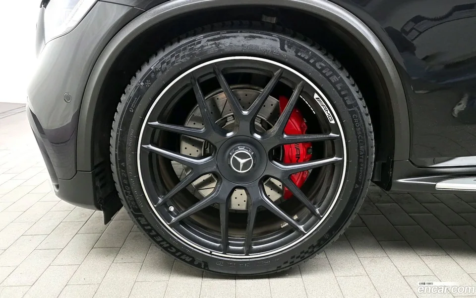 Mercedes-Benz GLC-Class AMG GLC63 S 4MATIC+ 2023 — миниатюра 2