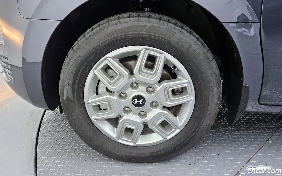 Hyundai Staria HEV 1.6 11 2024 — миниатюра 2