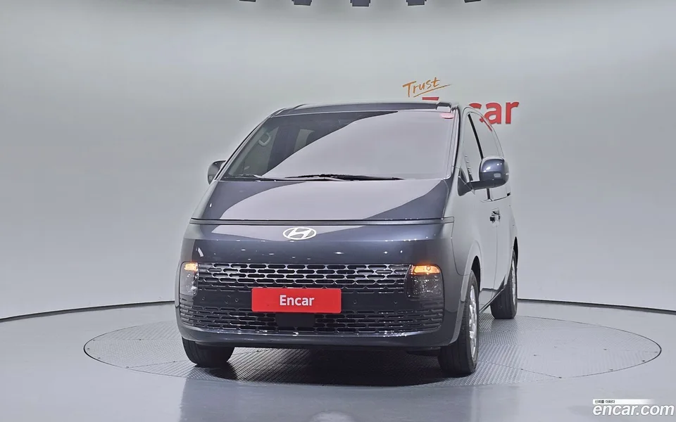 Hyundai Staria HEV 1.6 11 2024 — миниатюра 3