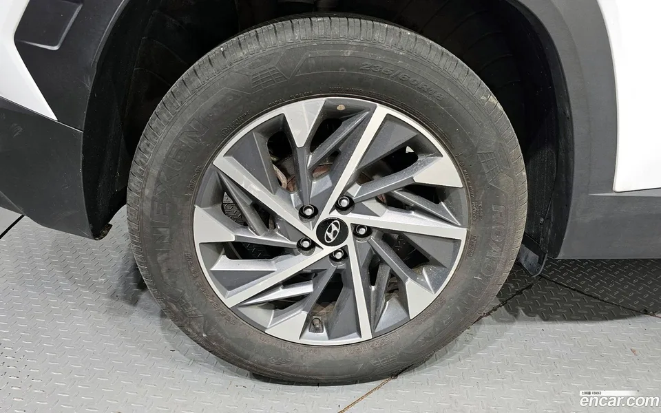 Hyundai Tucson 1.6 2WD 2023 — миниатюра 5