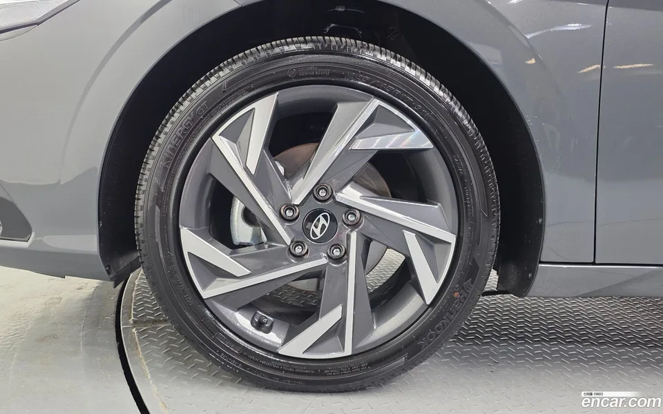 Hyundai Avante CN7 1.6 2025 — миниатюра 2