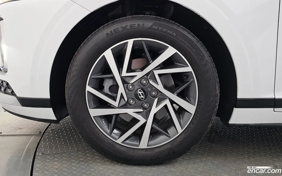 Hyundai Grandeur 2.5 2WD 2024 — миниатюра 2