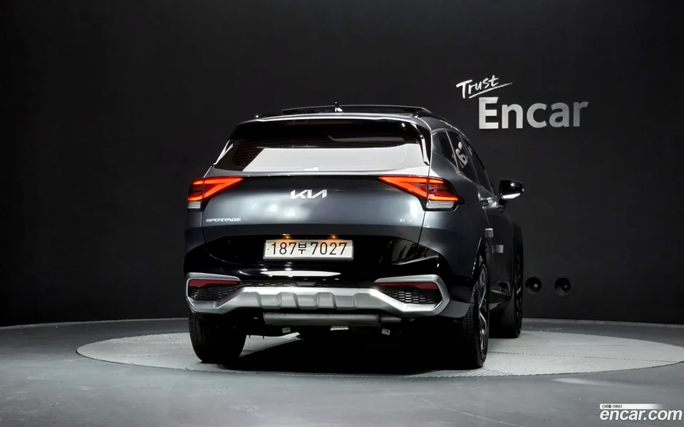 Kia Sportage Hybrid 2WD 2022 — миниатюра 4