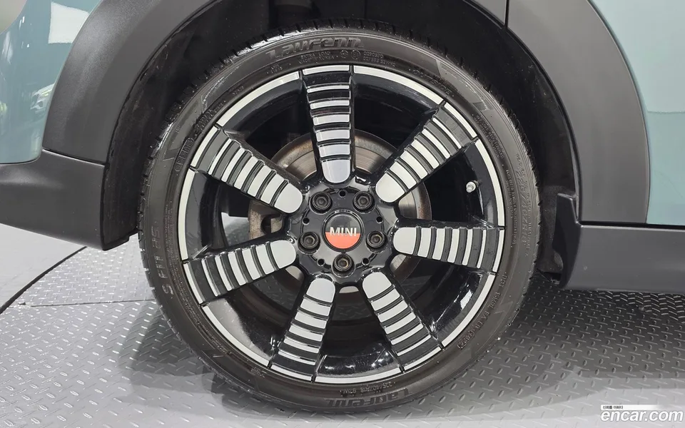 MINI Cooper S 5 2022 — миниатюра 2