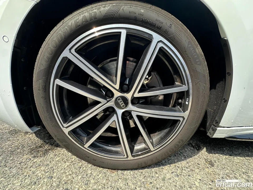Audi A5 40 TFSI S Line 2025 — миниатюра 2