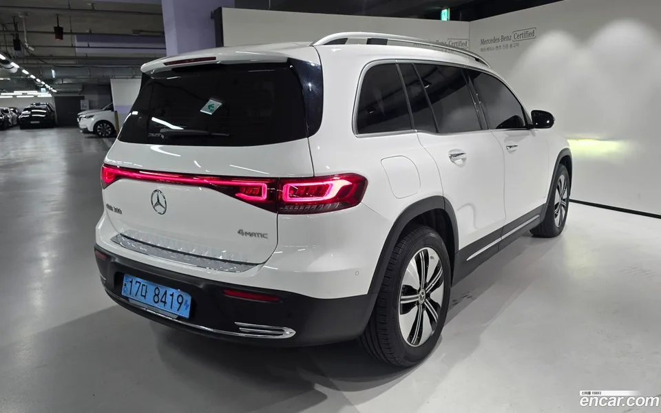 Mercedes-Benz EQB EQB300 4MATIC 2023 — миниатюра 4