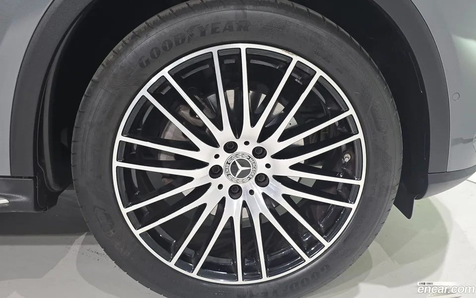 Mercedes-Benz GLC-Class GLC220 d 4MATIC 2023 — миниатюра 5