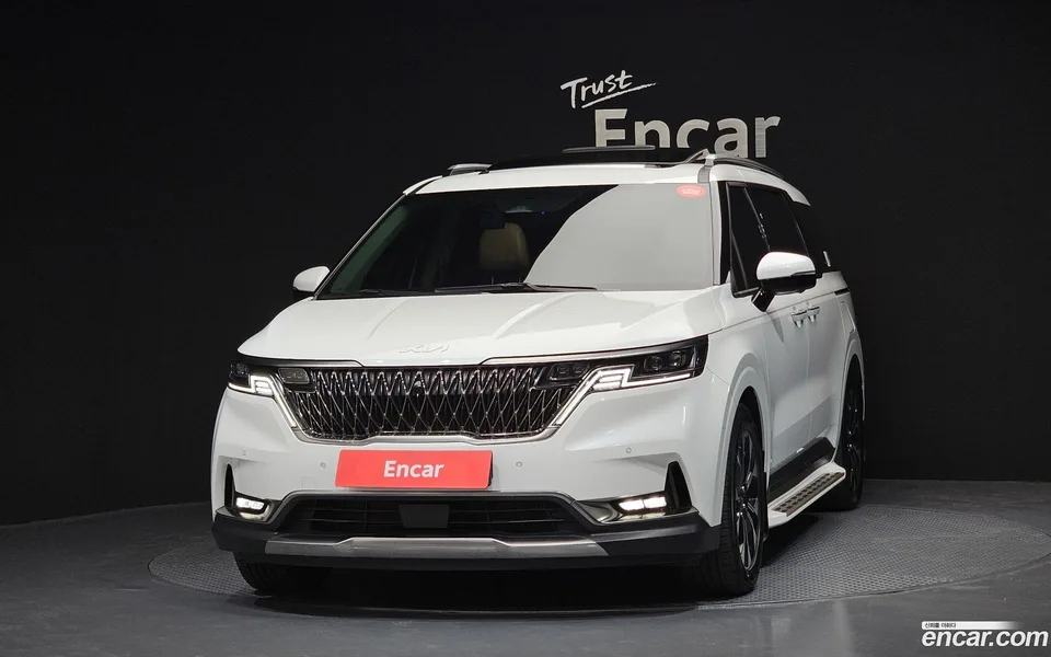 Kia Carnival 7 2023 — миниатюра 3