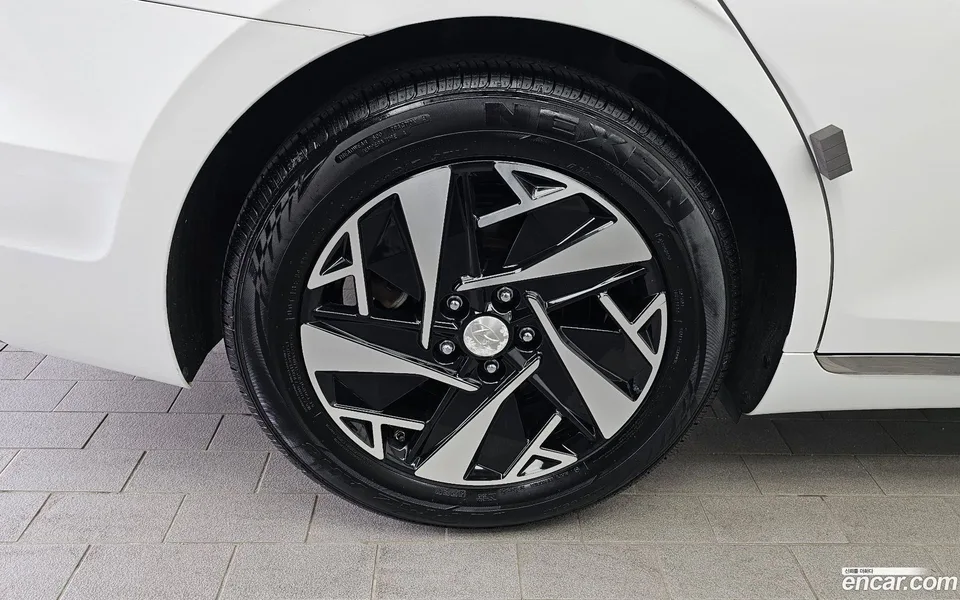 Hyundai Grandeur IG Hybrid 2022 — миниатюра 2