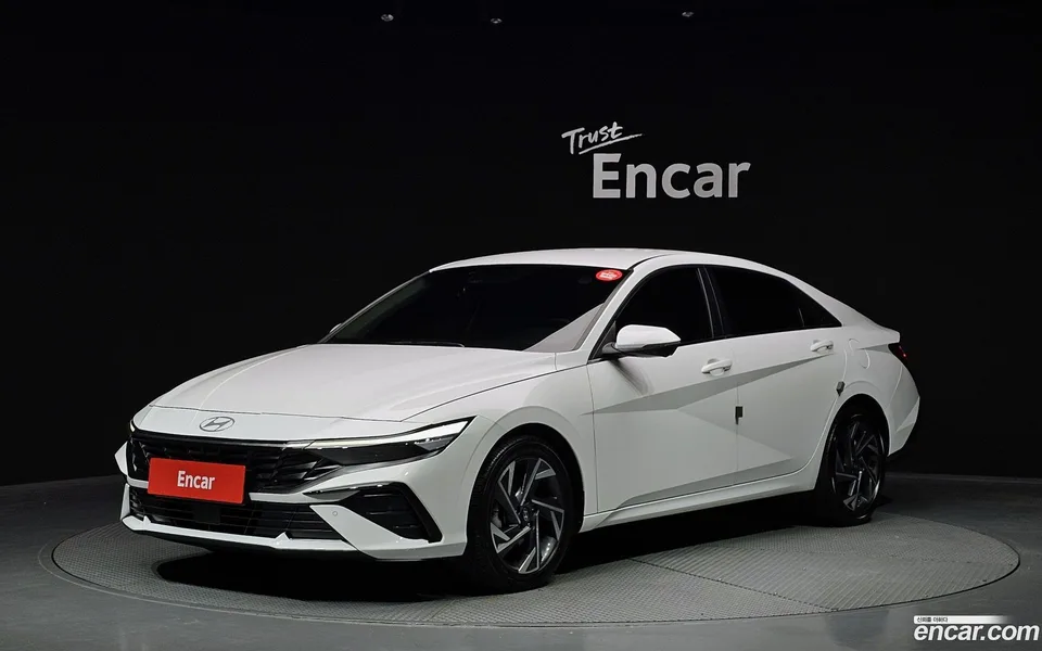 Hyundai Avante CN7 1.6 2023 — фото 1, купить с доставкой в Москву