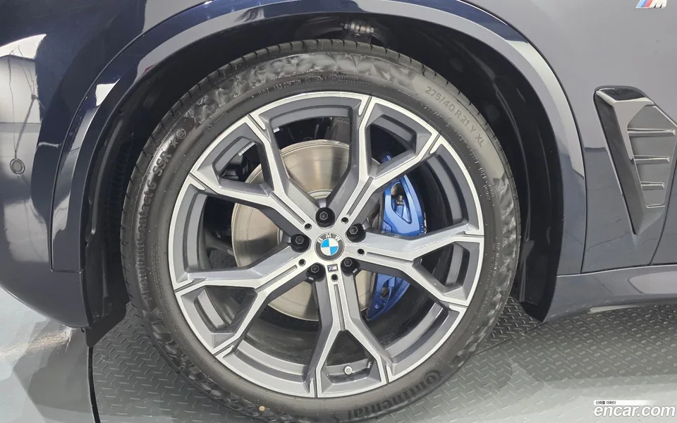 BMW X5 xDrive 40i M 2026 — миниатюра 2