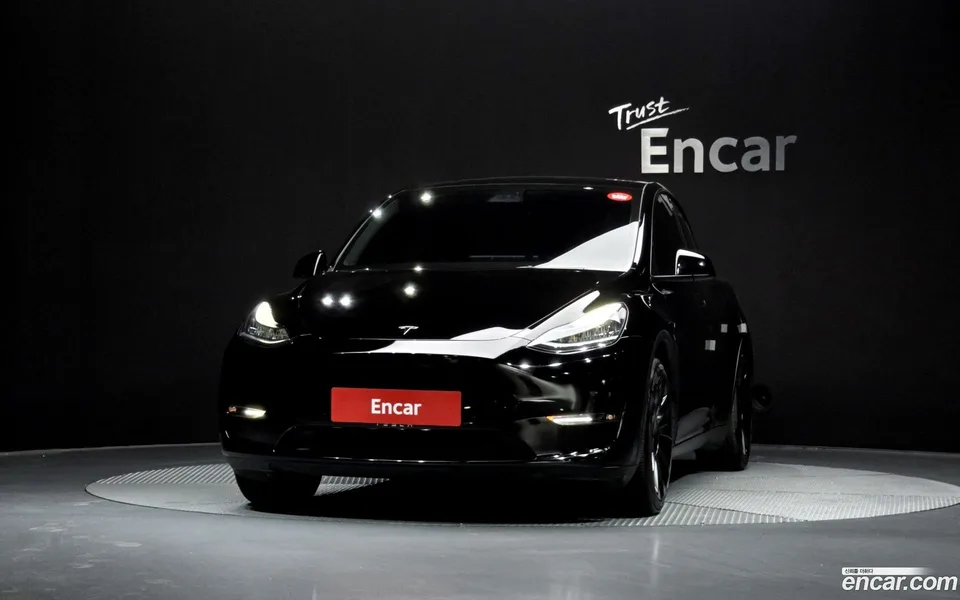 Tesla Model Y AWD 2022 — миниатюра 3