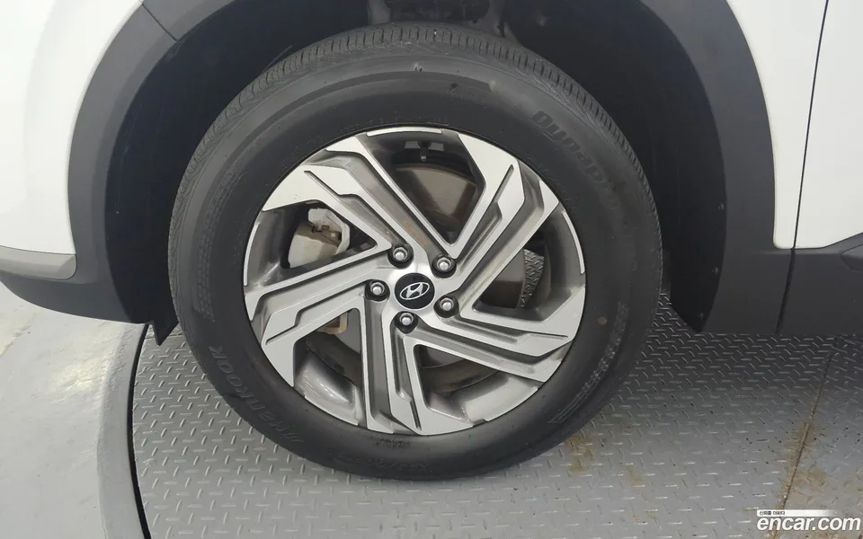 Hyundai SantaFe 2.5T 2WD 2023 — миниатюра 5