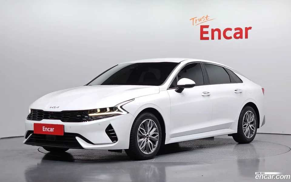 Kia K5 Hybrid 2022 — фото 1, купить с доставкой в Москву