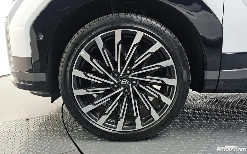 Hyundai SantaFe 2.5T 2WD 2023 — миниатюра 2