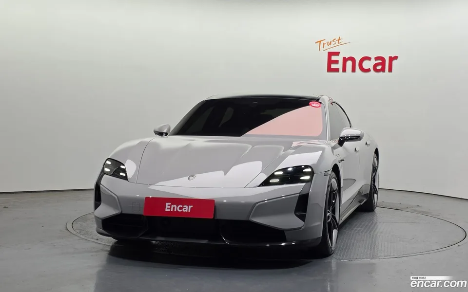 Porsche Taycan S 2024 — миниатюра 3