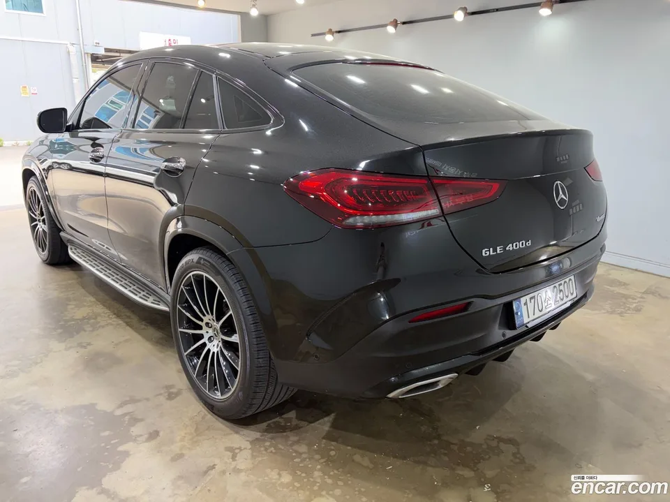 Mercedes-Benz GLE-Class GLE400d 4MATIC 2022 — миниатюра 3
