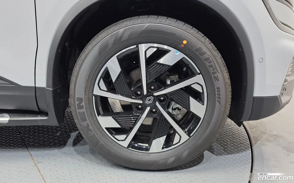 Renault Samsung QM6 2.0 LPe RE 2WD 2026 — миниатюра 2